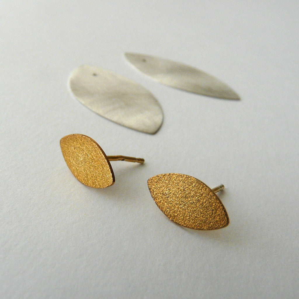 Magnolia Leaf